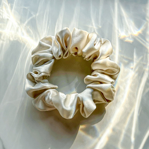 Hair-Friendly & Luxurious Silk Scrunchies Set 22 Momme Silk Hair Tie 100% Pure Mulberry 22 Momme 100% Pure Silk Scrunchie